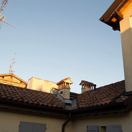 Apartamento Casa Viola, Deliziosa Mansarda In Centro Storico Módena Exterior foto