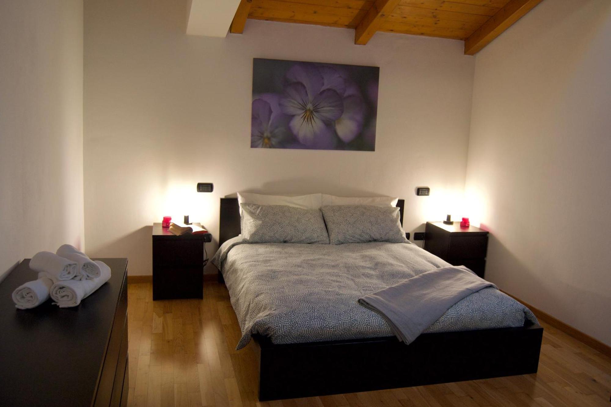 Apartamento Casa Viola, Deliziosa Mansarda In Centro Storico Módena Exterior foto